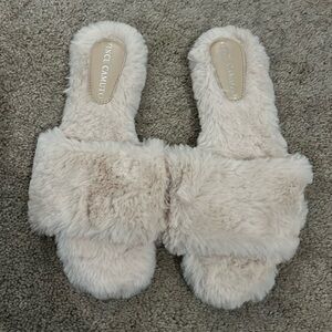 Vince Camuto Ampendie Slides- Faux Fur- Cream- Size 6.5